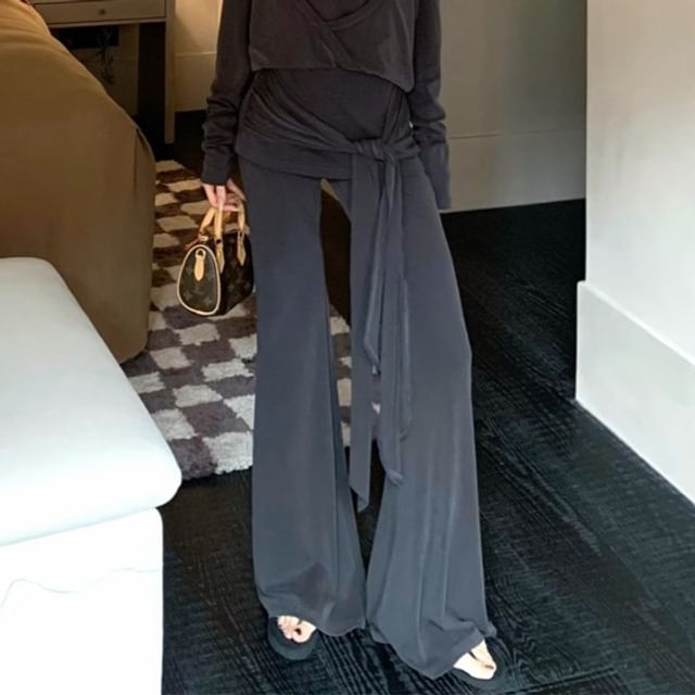 High Pants Mock Long-Sleeve / Flared Crew Two-Piece Plain T-Shirt Neck Waist