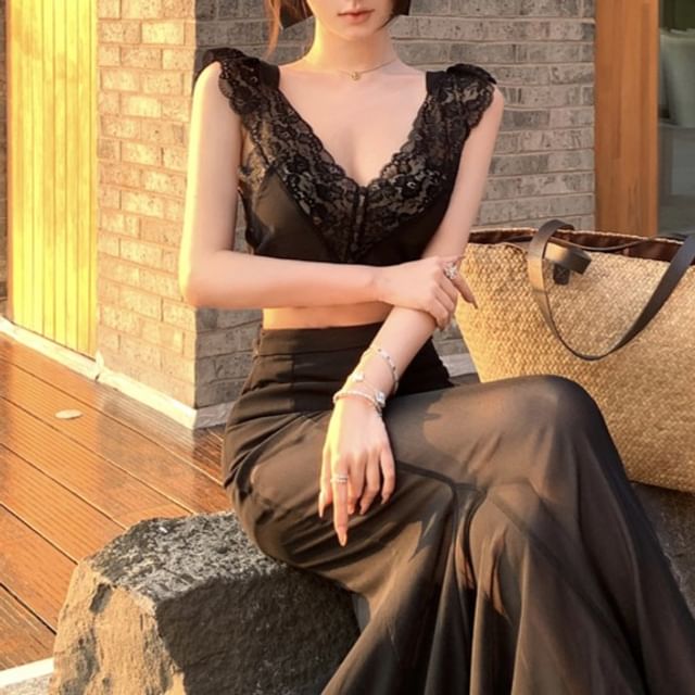 Sleeveless High V-Neck Plain Lace Fishtail Maxi / Waist Top Panel Crop Skirt