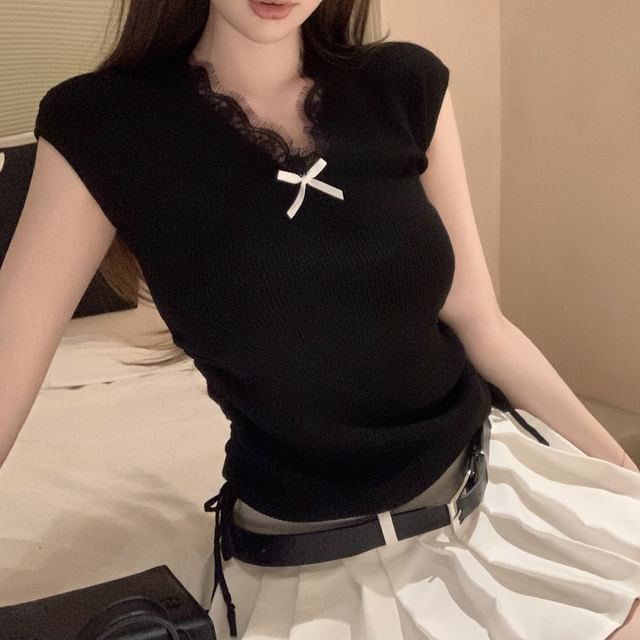 Trim Cap Sleeve Plain V-Neck Lace Top Knit Bow