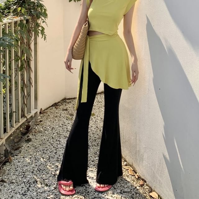 Piece Plain High Two Asymmetrical Sleeve T-Shirt / Mock Waist Flared Neck Pants Cap Crew