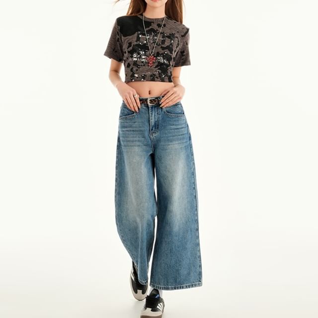 Mid Wide Rise Leg Washed Cropped Jeans