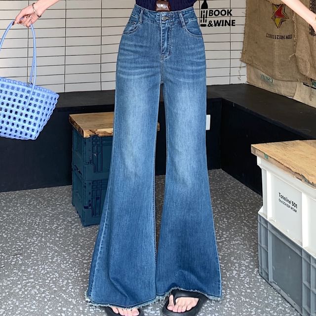 Flared Jeans High Rise Washed