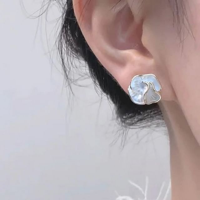 Flower Clip-On Stud / Earring