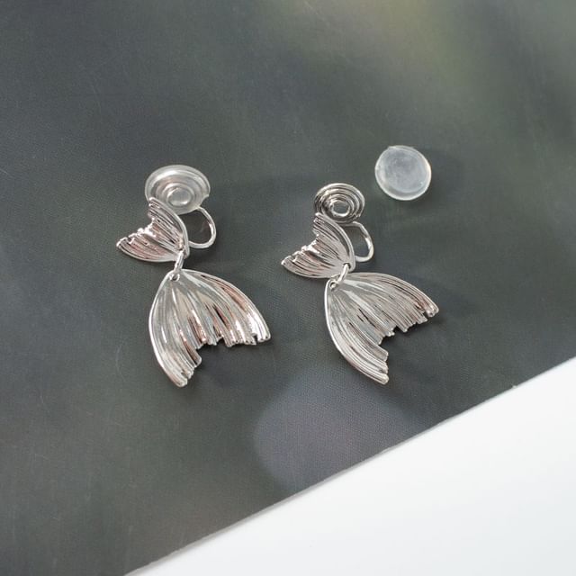 Stud / Clip-On Fish Tail Earring
