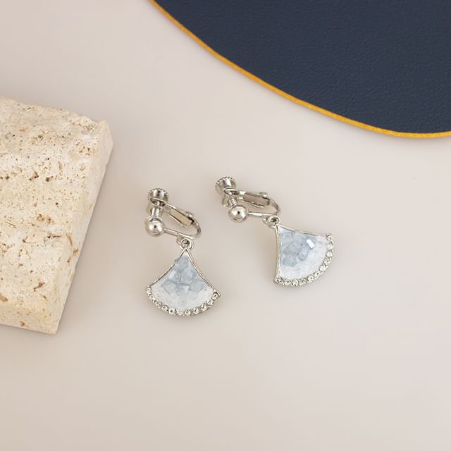 / Drop Clip-On Earring Gingko Rhinestone
