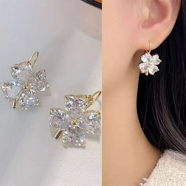 Drop Cubic Earring Zirconia Clover
