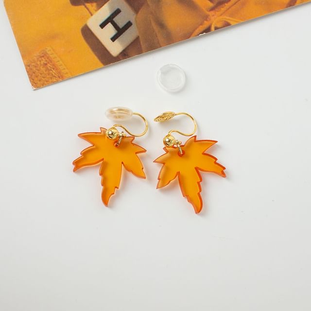 Drop Alloy (Various Cuff Designs) / Leaf Earring Ear