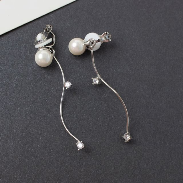 Alloy (Various Pearl Designs) Ear / Dangle Cuff Rhinestone Earring Faux