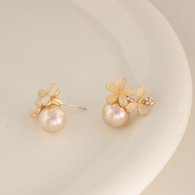 Faux Ear Stone Designs) Stud Cat Earring Eye Floral Pearl Alloy Cuff (Various /
