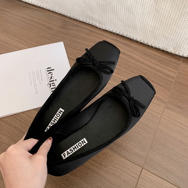 Toe Square Accent Ribbon Flats
