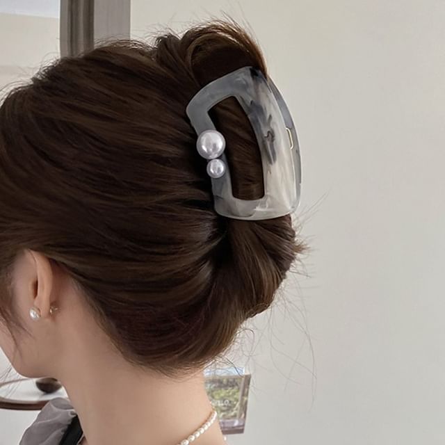 Hair Pearl Claw Acrylic Faux