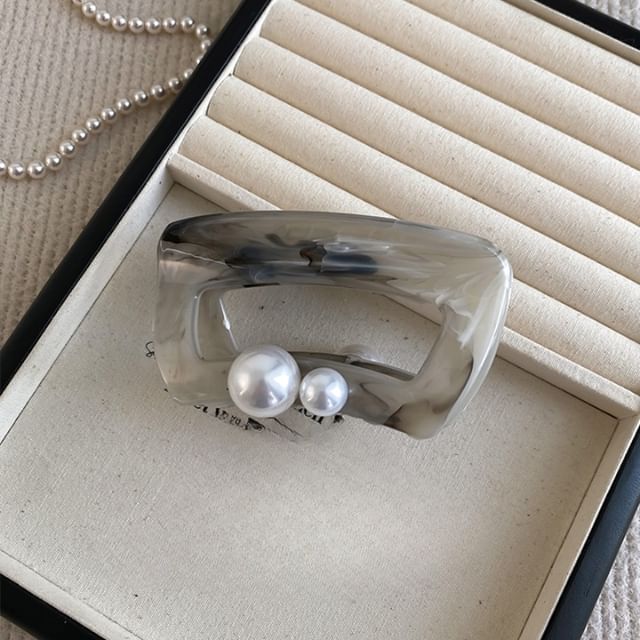 Hair Pearl Claw Acrylic Faux