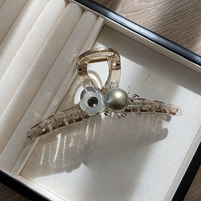 Faux Claw Flower Hair Pearl Acrylic