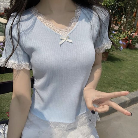 Top Trim Lace Short-Sleeve V-Neck Knit Plain