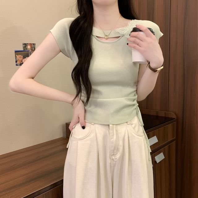 Butterfly Short-Sleeve Plain Tee Accent