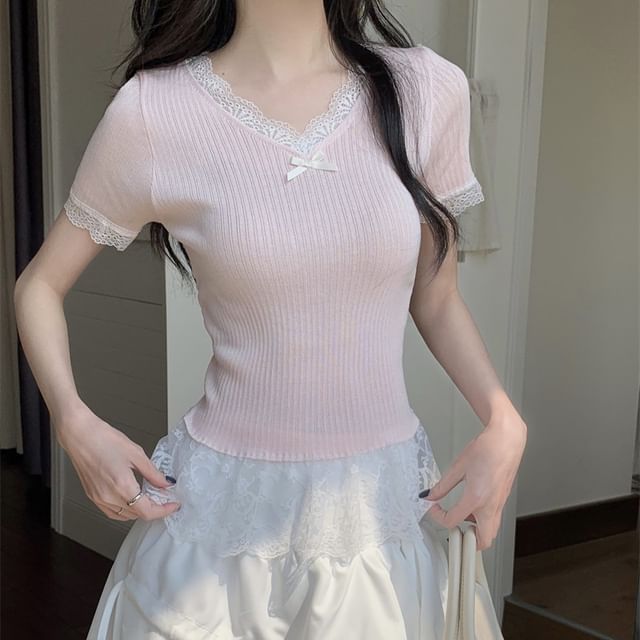 Top Trim Lace Short-Sleeve V-Neck Knit Plain