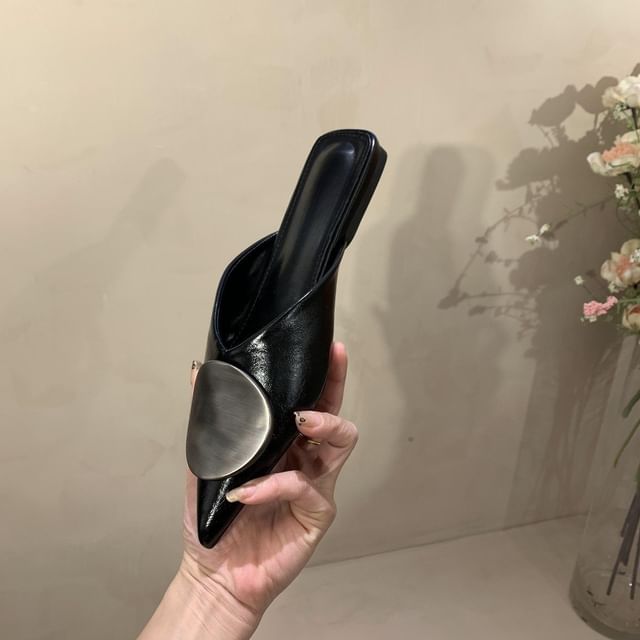 Disc Mules Pointed Toe
