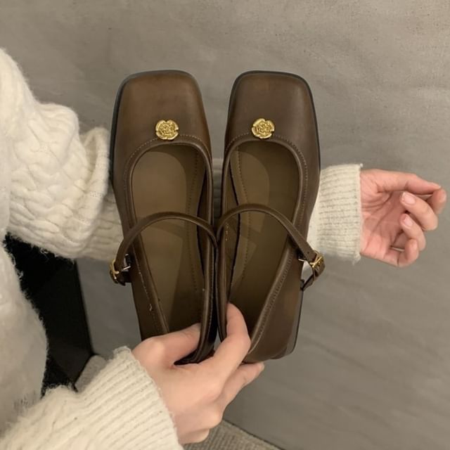 Mary Jane Heel Block Square Toe Pumps