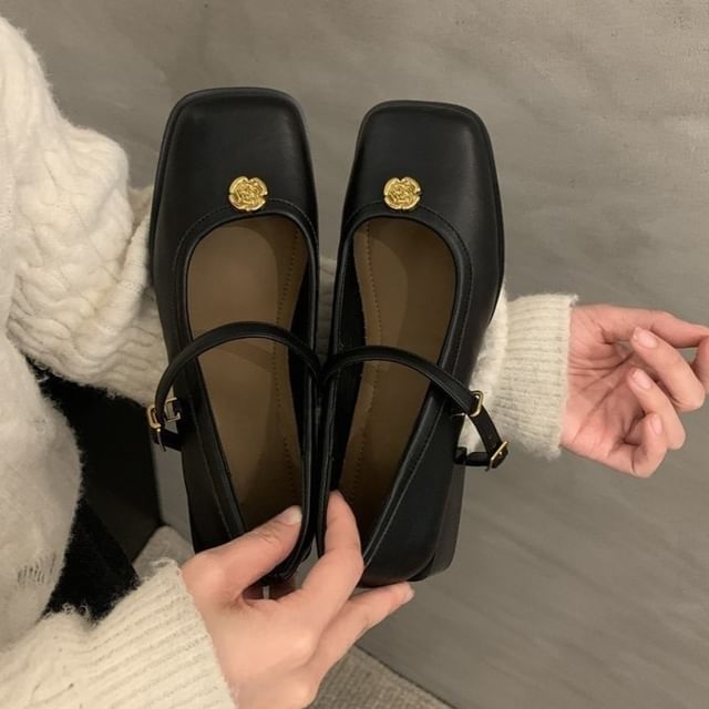 Mary Jane Heel Block Square Toe Pumps