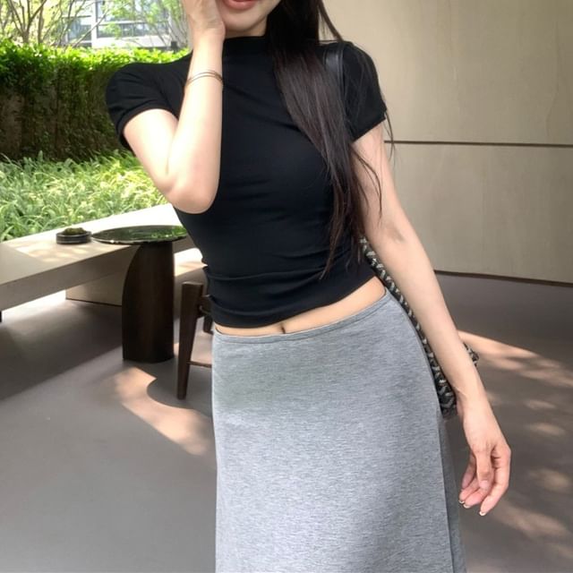 Short-Sleeve Tee Slim Crop Fit Neck Mock Maxi Skirt Mid Plain Waist / A-Line