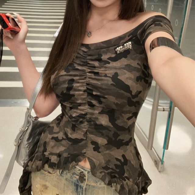 Camo Tee Print Fit Cap-Sleeve Asymmetrical Trim Slim Ruffle Off-Shoulder