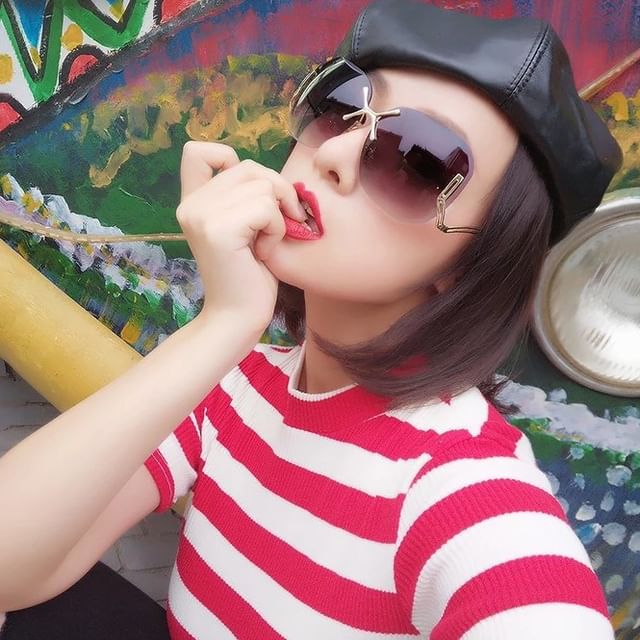 Case (Various Frameless Gradient Set: Sunglasses Designs) + Cleaning Cloth