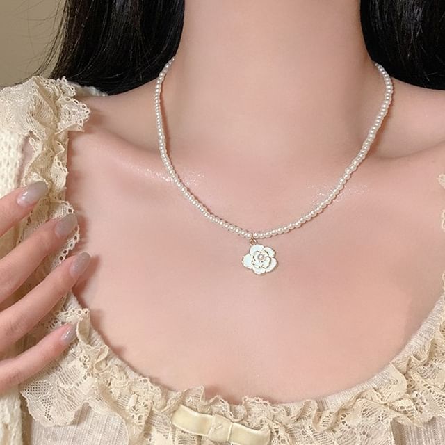 Flower Necklace Pendant