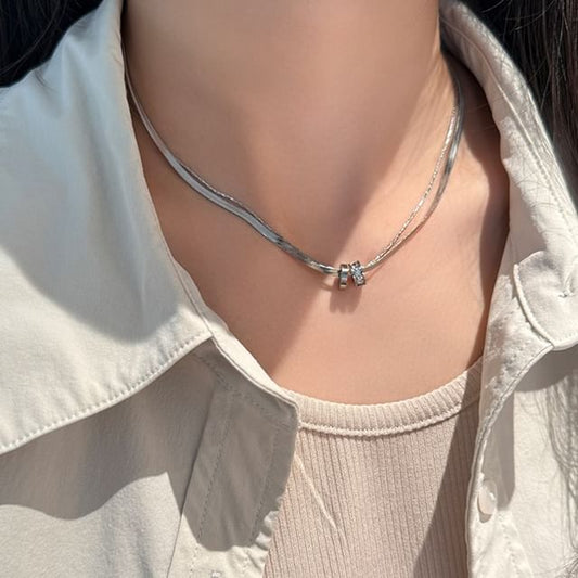 Chain Pendant Necklace Snake Circle