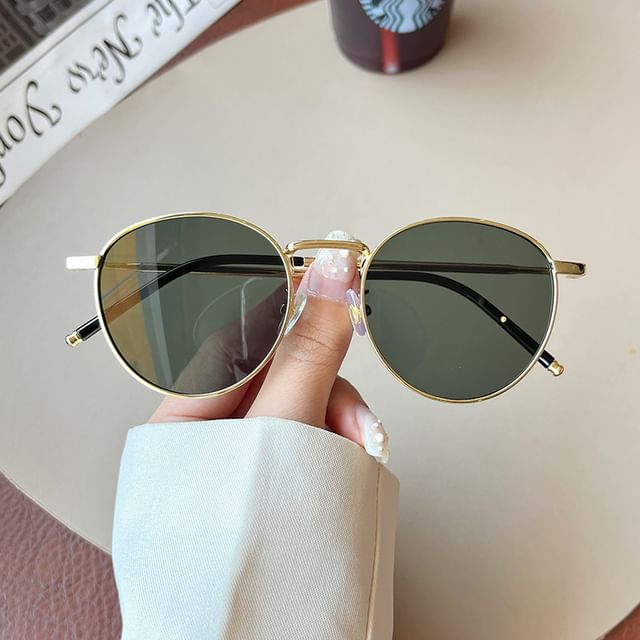 Sunglasses Round Metal Frame