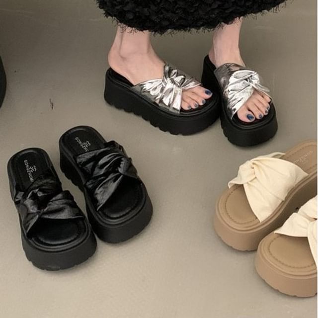 Sandals Twisted Slide Platform