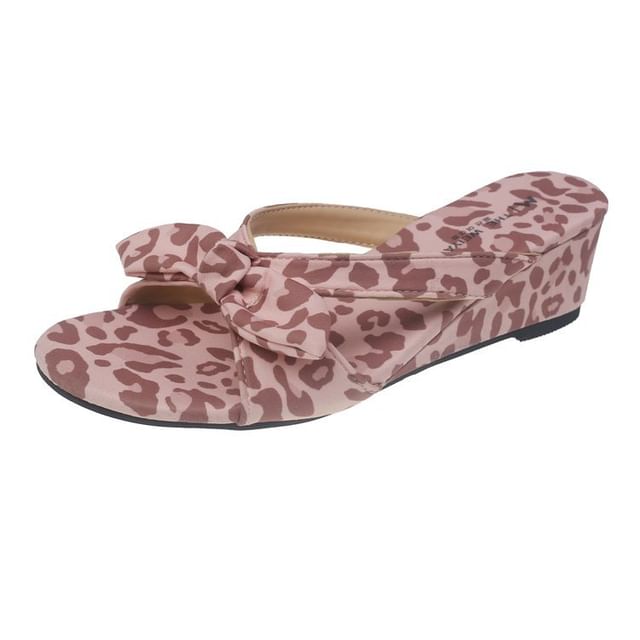 Heel Twisted Low Sandals