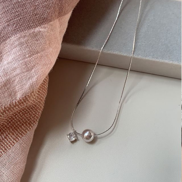 Pearl Faux Necklace