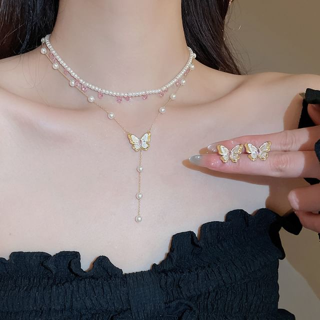 Layered Stud Pearl / Faux Necklace Butterfly Earring
