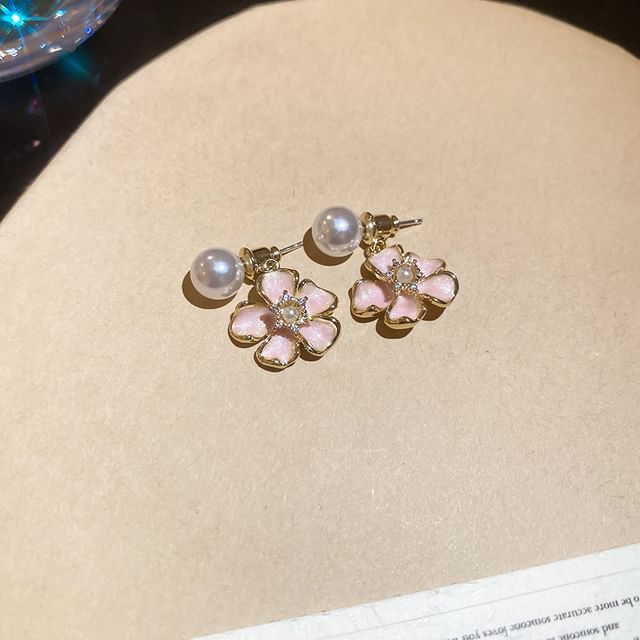 Pearl Floral Earring Faux Drop