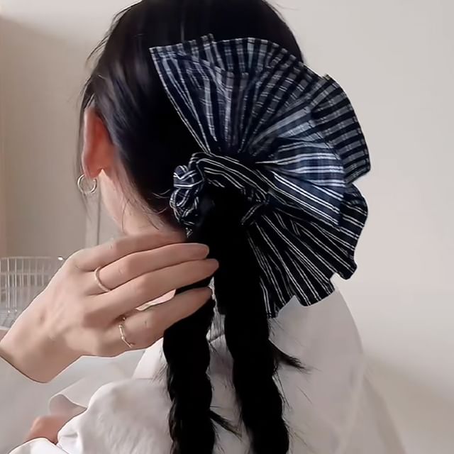 Scrunchie Striped Ruffle