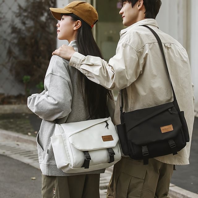 Flap Plain Bag Messenger