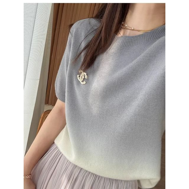 Gradient Short-Sleeve Neck Crew Knit Top