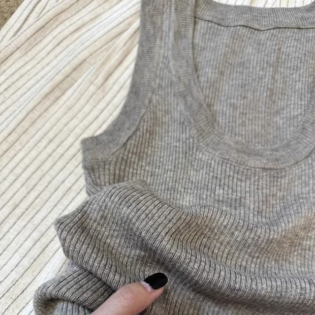 Scoop Knit Neck Top Plain Tank