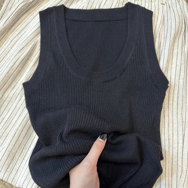 Scoop Knit Neck Top Plain Tank