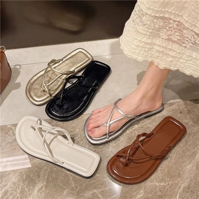 Knot Flip-Flops Strappy