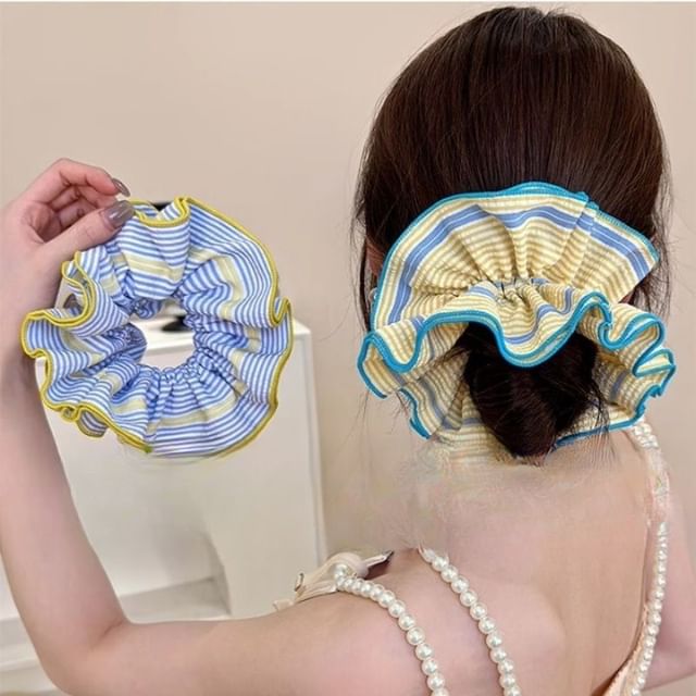 Scrunchie Ruffled Striped
