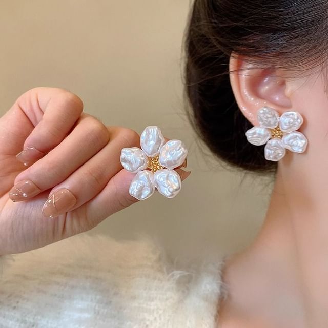 Pearl Statement Earring Floral Alloy Faux