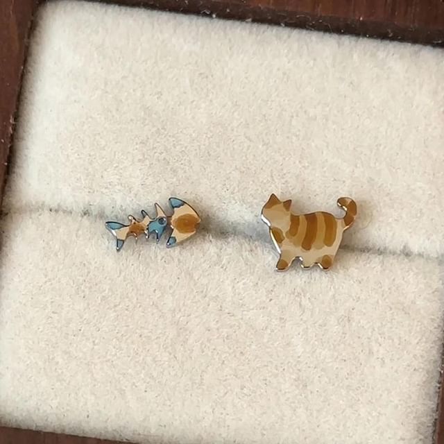 Fish Cat Alloy Asymmetrical Earring Stud