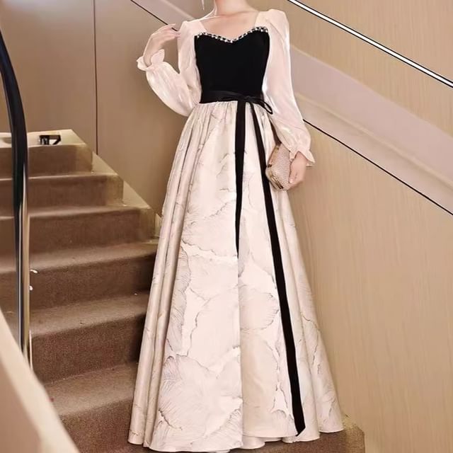 Tone Long-Sleeve Neck Evening Square Gown Two
