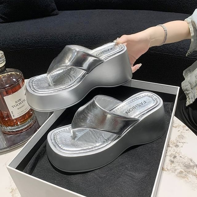 Wedge Flip-Flops Platform Heel