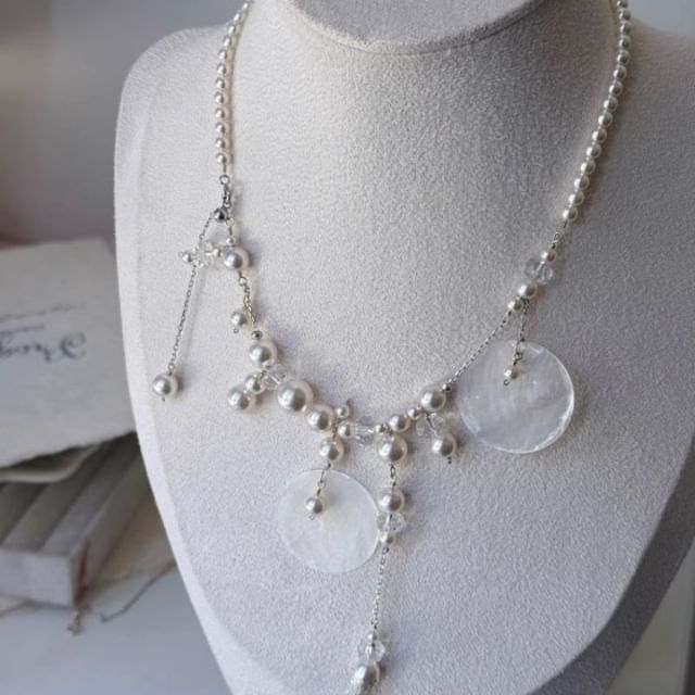 Necklace Pearl Faux