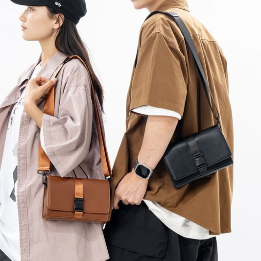 Crossbody Box Buckled Bag Flap