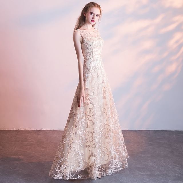 Neck A-Line Crew / Gown Embroidered Mesh Sleeveless 3/4-Sleeve Evening