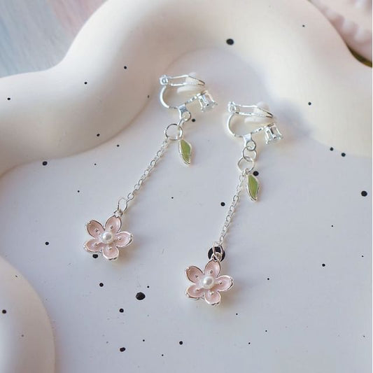 / Dangle On Earring Floral Clip Set