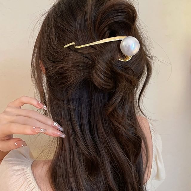 Pearl Faux Hair Clip